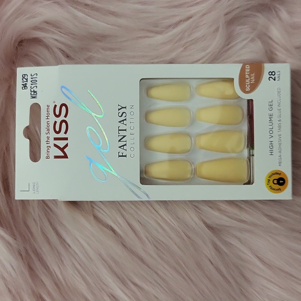 New Listing!! Brand New KISS GEL FANTASY False Nails-L